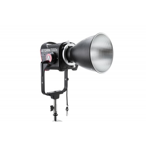 Aputure STORM 700x Tunable-White Compact LED Cine Kit